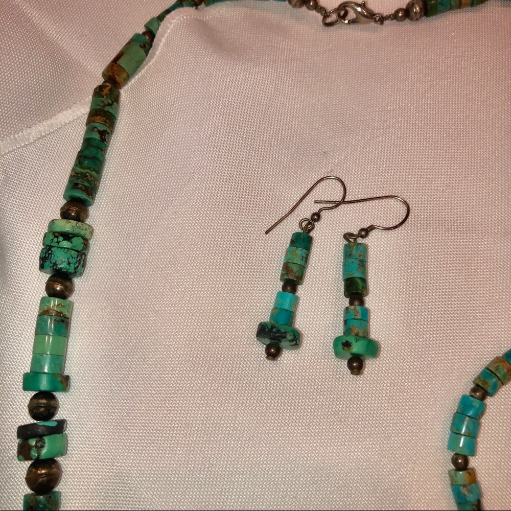 ~Custom~ stunning turquoise necklace, earrings set - Picture 6 of 6